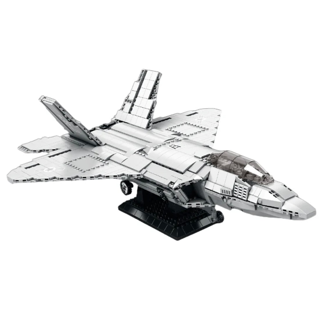 BRICKOPS LOCKHEAD MARTIN F-22 RAPTOR (2,000 Pieces)